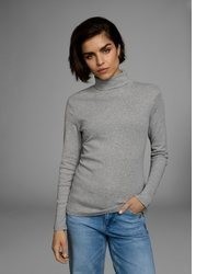 grauer Rollkragenpullover von FlashLights