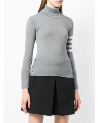 grauer Rollkragenpullover von Thom Browne