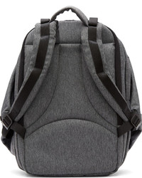 grauer Rucksack