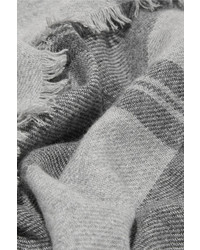 grauer Schal mit Schottenmuster von Tomas Maier