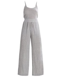 grauer vertikal gestreifter Jumpsuit von Even&Odd