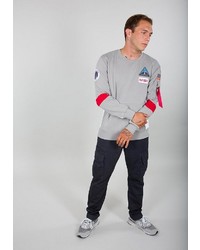 graues bedrucktes Sweatshirt von Alpha Industries