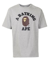 graues bedrucktes T-Shirt mit einem Rundhalsausschnitt von A Bathing Ape