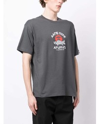 graues bedrucktes T-Shirt mit einem Rundhalsausschnitt von AAPE BY A BATHING APE