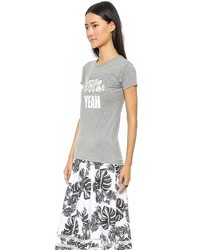 graues bedrucktes T-Shirt mit einem Rundhalsausschnitt von Cynthia Rowley