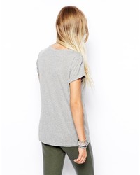 graues bedrucktes T-Shirt mit einem Rundhalsausschnitt von Asos