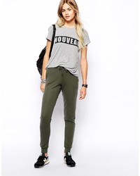 graues bedrucktes T-Shirt mit einem Rundhalsausschnitt von Asos