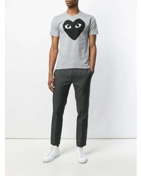 graues bedrucktes T-Shirt mit einem Rundhalsausschnitt von Comme Des Garcons Play