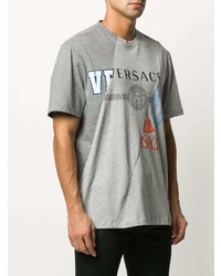 graues bedrucktes T-Shirt mit einem Rundhalsausschnitt von Versace