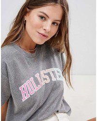 graues bedrucktes T-Shirt mit einem Rundhalsausschnitt von Hollister