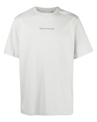 graues bedrucktes T-Shirt mit einem Rundhalsausschnitt von Daily Paper