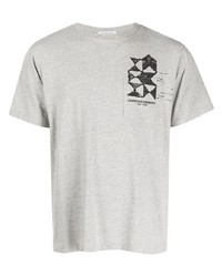 graues bedrucktes T-Shirt mit einem Rundhalsausschnitt von Engineered Garments