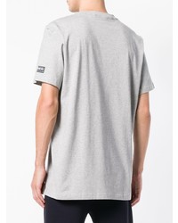 graues bedrucktes T-Shirt mit einem Rundhalsausschnitt von adidas