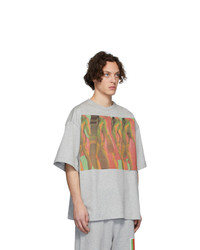 graues bedrucktes T-Shirt mit einem Rundhalsausschnitt von Dries Van Noten