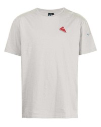 graues bedrucktes T-Shirt mit einem Rundhalsausschnitt von Klättermusen