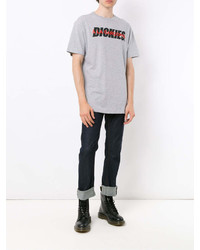 graues bedrucktes T-Shirt mit einem Rundhalsausschnitt
