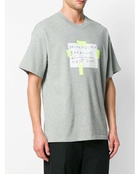 graues bedrucktes T-Shirt mit einem Rundhalsausschnitt von Burberry