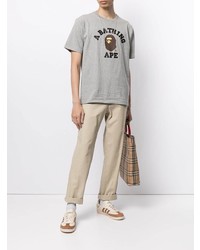 graues bedrucktes T-Shirt mit einem Rundhalsausschnitt von A Bathing Ape