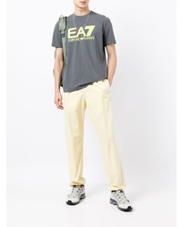 graues bedrucktes T-Shirt mit einem Rundhalsausschnitt von Ea7 Emporio Armani