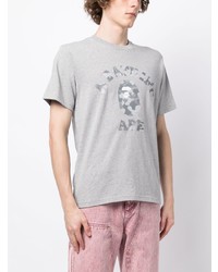 graues bedrucktes T-Shirt mit einem Rundhalsausschnitt von A Bathing Ape