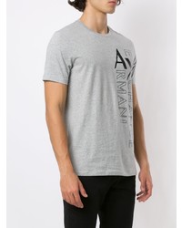 graues bedrucktes T-Shirt mit einem Rundhalsausschnitt von Armani Exchange