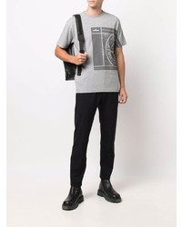 graues bedrucktes T-Shirt mit einem Rundhalsausschnitt von Stone Island