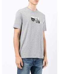 graues bedrucktes T-Shirt mit einem Rundhalsausschnitt von Armani Exchange