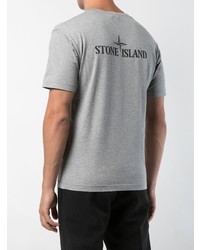 graues bedrucktes T-Shirt mit einem Rundhalsausschnitt von Stone Island