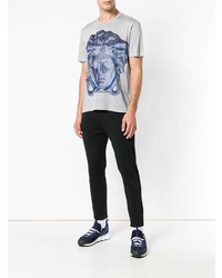 graues bedrucktes T-Shirt mit einem Rundhalsausschnitt von Versace