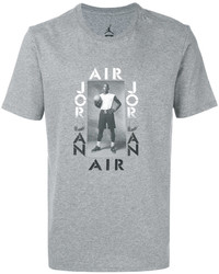 graues bedrucktes T-Shirt mit einem Rundhalsausschnitt von Nike