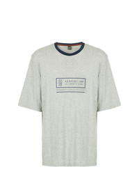 graues bedrucktes T-Shirt mit einem Rundhalsausschnitt von P.E Nation