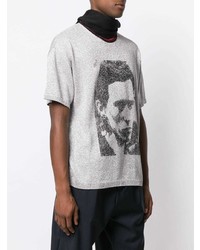 graues bedrucktes T-Shirt mit einem Rundhalsausschnitt von Raf Simons