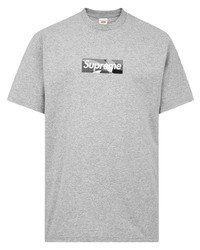 graues bedrucktes T-Shirt mit einem Rundhalsausschnitt von Supreme