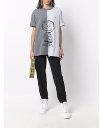 graues bedrucktes T-Shirt mit einem Rundhalsausschnitt von Lacoste