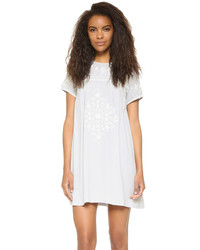 graues besticktes Kleid von Little White Lies