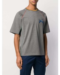 graues besticktes T-Shirt mit einem Rundhalsausschnitt von Prada