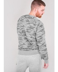 graues Camouflage Sweatshirt von Alpha Industries