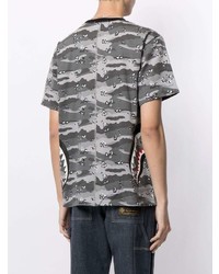 graues Camouflage T-Shirt mit einem Rundhalsausschnitt von A Bathing Ape