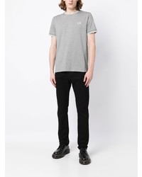 graues horizontal gestreiftes T-Shirt mit einem Rundhalsausschnitt von Fred Perry