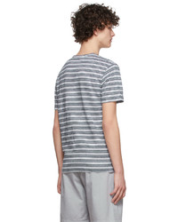 graues horizontal gestreiftes T-Shirt mit einem Rundhalsausschnitt von Vince