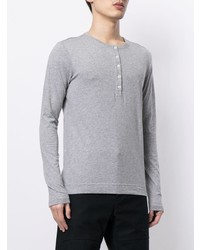 graues Langarmshirt mit einer Knopfleiste von Adam Lippes