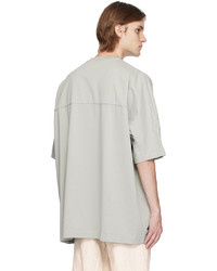 graues Strick T-Shirt mit einem Rundhalsausschnitt von Casey Casey