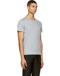 graues T-Shirt mit einem Rundhalsausschnitt aus Netzstoff von Calvin Klein Collection