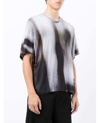 graues Mit Batikmuster T-Shirt mit einem Rundhalsausschnitt von Julius
