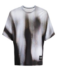 graues Mit Batikmuster T-Shirt mit einem Rundhalsausschnitt von Julius