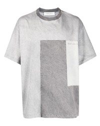 graues T-Shirt mit einem Rundhalsausschnitt mit geometrischem Muster von Golden Goose