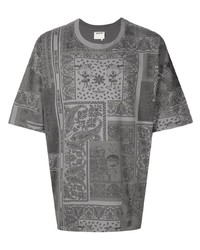 graues T-Shirt mit einem Rundhalsausschnitt mit Paisley-Muster von Musium Div.