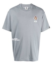 graues T-Shirt mit einem Rundhalsausschnitt von AAPE BY A BATHING APE