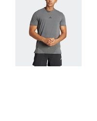 graues T-Shirt mit einem Rundhalsausschnitt von adidas Performance