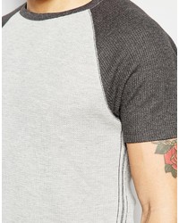 graues T-Shirt mit einem Rundhalsausschnitt von Asos